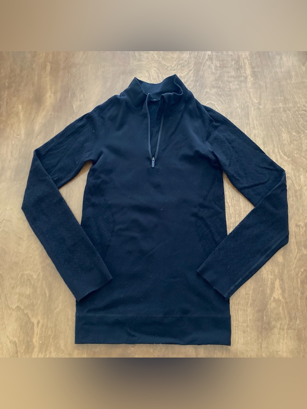 Lululemon black quarter zip